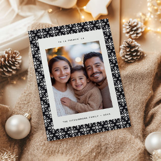 Modern Black & White Scandinavian Snowflake Card Julkort