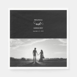 Modern Black & White Script par Photo Bröllop Pappersservett