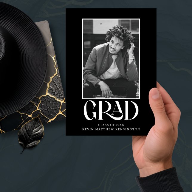 Modern Black White Typography Studenten Photo Meddelande (Modern Black White Typography Graduation Photo Announcement with Instant Download)