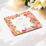 Modern blommigt orange möhippa med fetstil underlägg papper kvadrat<br><div class="desc">Lägg till en stänk i färg till möhippan med den här vackra blommigten underlägg med levande, handmålade vattenfärger i nyanser av rosa, orange och gult. Perfekten för att fira den blivande bruden, den här personligen underlägg bridens namn och händelsemedag, omgiven av en livlig blommigt gräns som förbättrar alla förhållanden i...</div>
