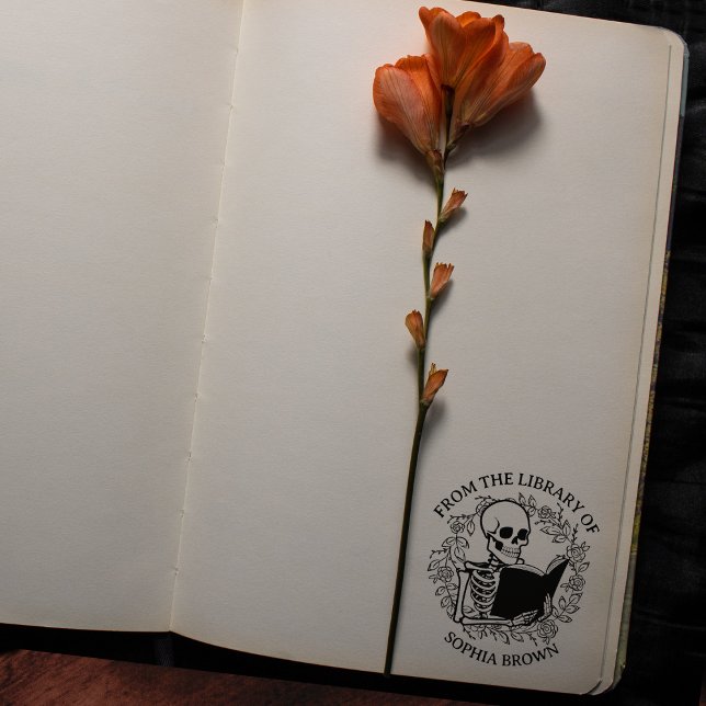 Modern Blommigt Skull Bok från Bibliotek Stämpel (Skapare uppladdad)