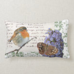 Modern blommor och fjäril för vintageRobin fågel Lumbarkudde<br><div class="desc">Modern konst för vintagenaturfoto. Den Robin fågeln,  buddleja blommar och fjärilen på manuskript och mjuk grön damastast bakgrundsstruktur.</div>