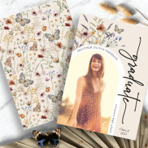 Modern blomsterlig examensannonsering