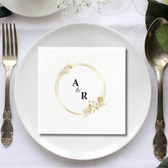 Modern blomsterpar Monogram bröllopspapper Pappersservett (Modern floral couple monogram wedding paper napkins add personalized elegance to receptions.)