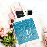 Modern Blue Glitter Sparkles Personlig Namn Tygkasse<br><div class="desc">Vi presenterar vår moderna Blue Glitter Sparkles Personlig Namn-samling, som bara finns på Zazzle! Den här lysande produktserien är en perfekt för att tillföra en aning glöd och anpassning till dina vardagsbehov. Bygg upp de moderna och glamorösa viberna från vår moderna Blue Glitter Sparkles Personlig Namn, som endast finns på...</div>