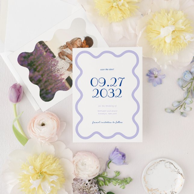 Modern Blue Lavender Wave Scallop Photo Bröllop Spara Datumet (Skapare uppladdad)
