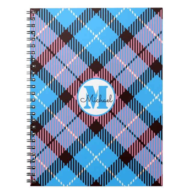 Modern Blue Rosa Play Tartan Monogram Namn Anteckningsbok (Framsidan)