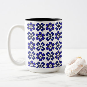 Modern Blue & White Flowers Mugg