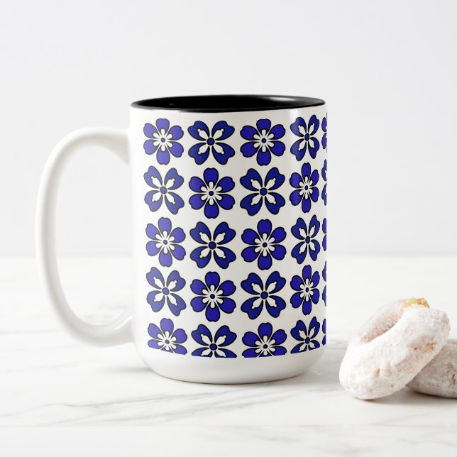 Modern Blue & White Flowers Mugg (Med munk)