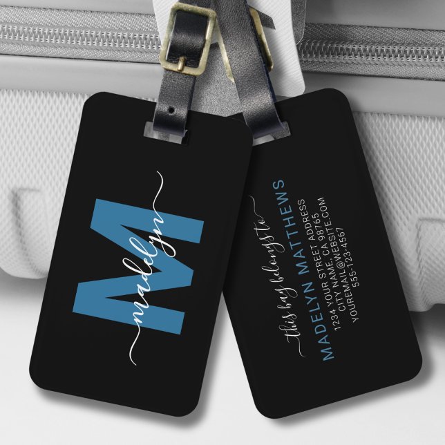 Modern Blue White Namn Monogram Bagagebricka (Modern Blue White Name Monogram Luggage Tag)