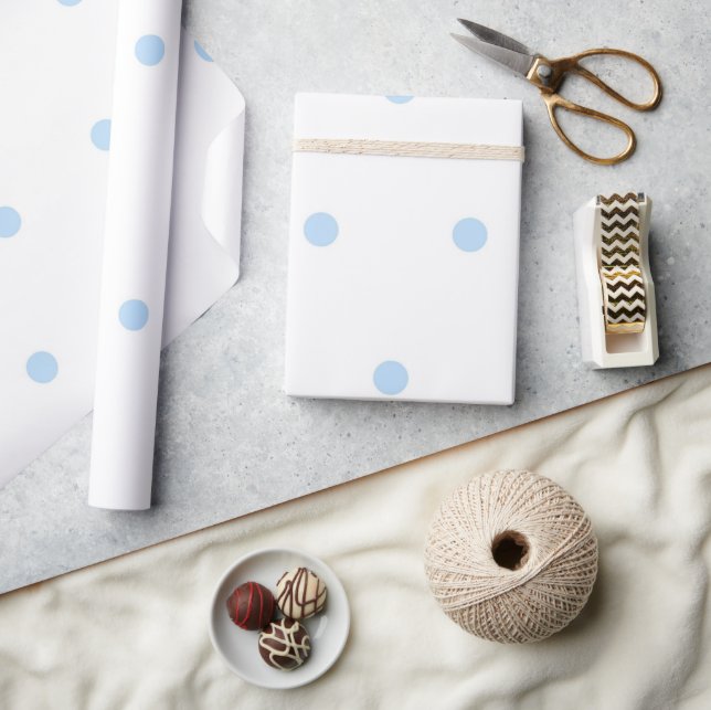 Modern Blue & White Polka Dots Pattern Presentpapper (Hantverk)