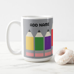 Modern blyertspenna med lärarens namn kaffemugg