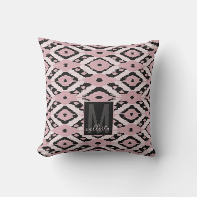 Modern bohemisk  Rosa Black Ikat Monogram Kudde (Framsida)