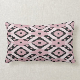 Modern bohemisk  Rosa Black Ikat Mönster Lumbarkudde