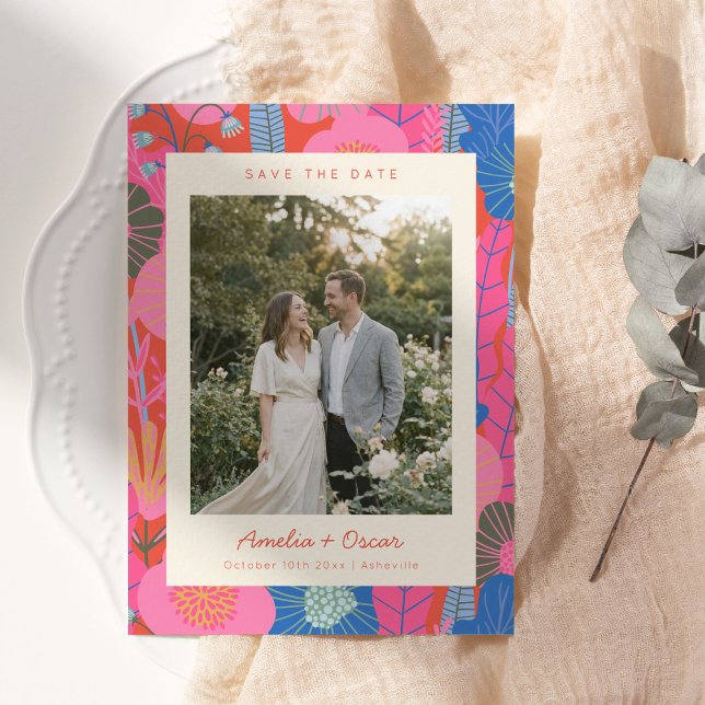 Modern Boho Färgrik Röd Blommig Foto Bröllop Spara Datumet (Skapare uppladdad)