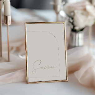 Modern Boho Minimal Arch Bord Seven Bordsnummer
