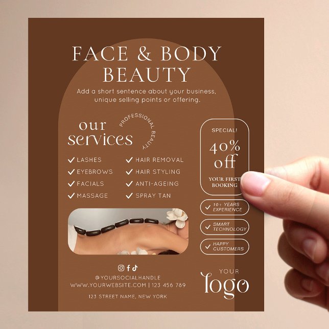 Modern Boho Terracotta Beauty Spa Salon Marketing Flygblad (Trendy boho arch business marketing flyer in earthy terracotta tones)