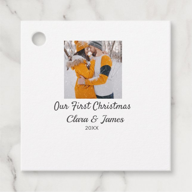 Modern boho vår första jul foto par namn  gåvor etiketter (Framsida)