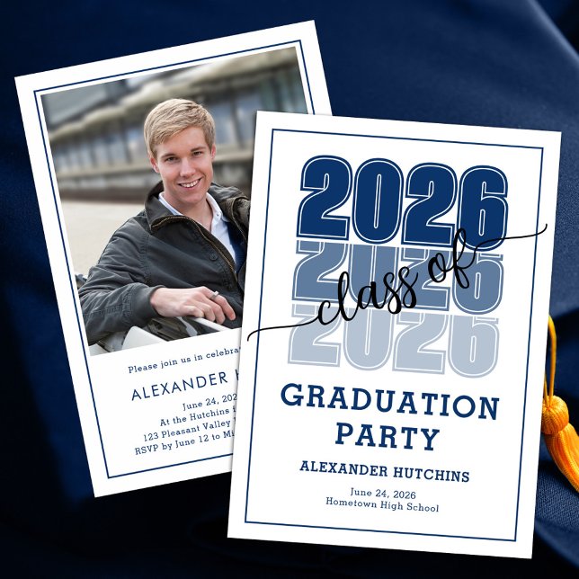 Modern Bold Class 2026 Navy Blue Graduation Party Inbjudningar (Skapare uppladdad)