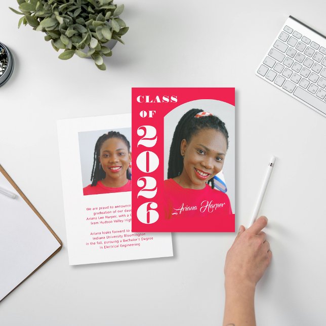 Modern Bold Script Pink Graduation Announcement Inbjudningar (Skapare uppladdad)