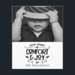 Modern bonde | Svartvit budgetkort<br><div class="desc">Modern bonde | Svart och vitt fotopapport för Helgdag budget - Vilken underbar väg att skicka ut dina semesterhälsningar i år. Julkortet har ditt vackra foto med handskriven typografi som läser Bra Tidings of " Comfort & Joy". Vår mall av hög kvalitet gör det så enkelt för dig att anpassa...</div>