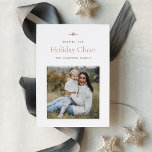 Modern Bow | Enkel minimal foto Julkort<br><div class="desc">semesterhälsningar med dessa vackra och enkla julkort med en minimalistisk utformning och ett anpassade-meddelande. Lägg till ett fyrkantigt favoritfoto på en vit bakgrund med en blek grått gräns och anpassa din Julhälsningar- och familjnamnteckning (visas med "Wishing you Helgdag Cheer"). Ett borrbåge överst i neutralten terracotta slutför utformningen.</div>