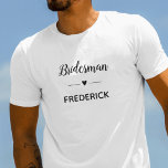 Modern Bridesman med Namn Monogram Bröllop T Shirt<br><div class="desc">Din brudgumm kommer att ha mycket roligt på sig den här personligens t-shirt när han hjälper dig med dina planeringsmöten i bröllop! Visa honom hur mycket han elak till dig med den här speciella gåvan!</div>