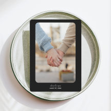 Modern Bröllop | SPARA DATUM | Vita på Black