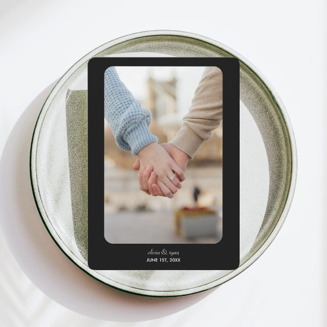 Modern Bröllop | SPARA DATUM | Vita på Black Datumet (Skapare uppladdad)