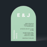 Modern bröllopsinbjudan till myntbröllop inbjudningar<br><div class="desc">På framsidan av det här trendiget finns ett modernt bröllopsinbjudningskort med svartvit text på en mint grönt. Kortets baksida har grönt med vanlig mynta. Ett fint bröllopsinbjudningskort som är enkelt att anpassa onlinen innan du beställer.</div>