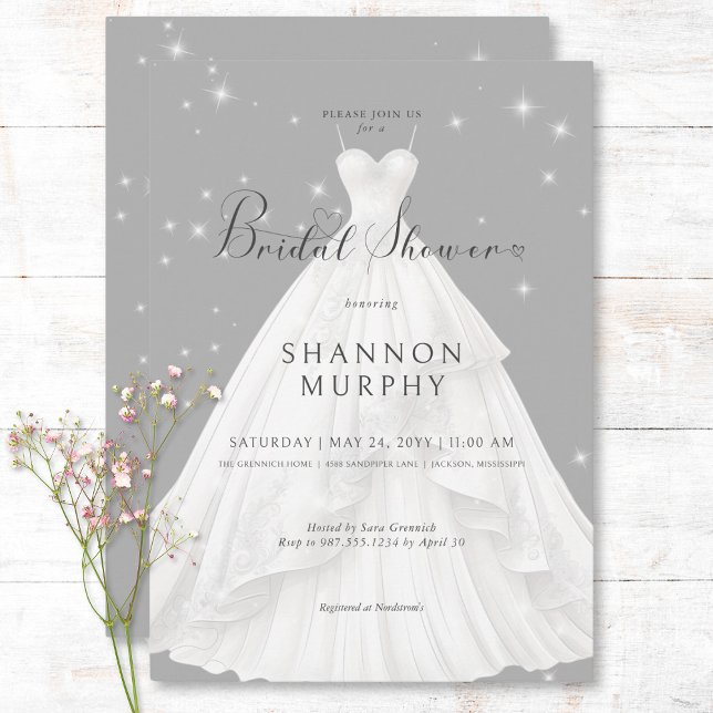 Modern bröllopsklänning på grå glänsande bröllopsf inbjudningar (Modern Wedding Dress on Gray Sparkle Bridal Shower Invitation)