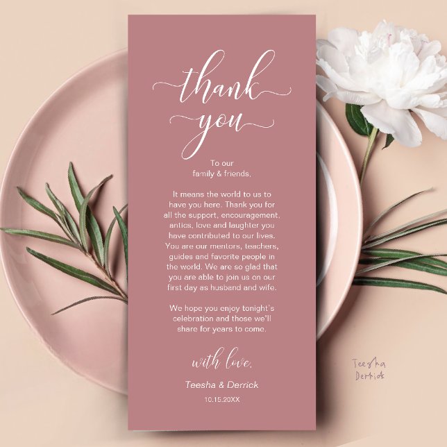 Modern Bröllopsmiddag Bordssättning Tacksamhetskor Program (Modern Wedding Dinner Place Setting Thank You Card in Dusty Rose Pink)