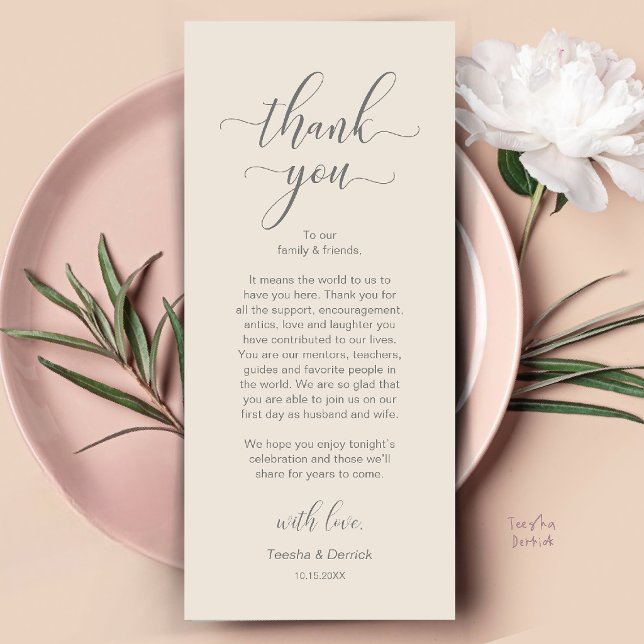 Modern Bröllopsmiddagsplatssättning Tackkort Program (Modern Wedding Dinner Place Setting Thank You Card in Cream and Grey)