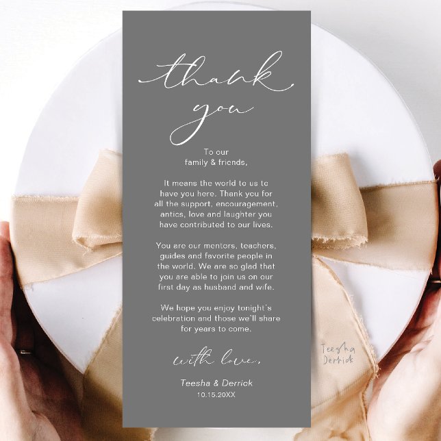 Modern Bröllopsmiddagsplatssättning Tacksamhetskor Program (Modern Wedding Dinner Place Setting Thank You Card in Dark Grey)