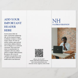 Modern broschyr, enkelt blått monogram