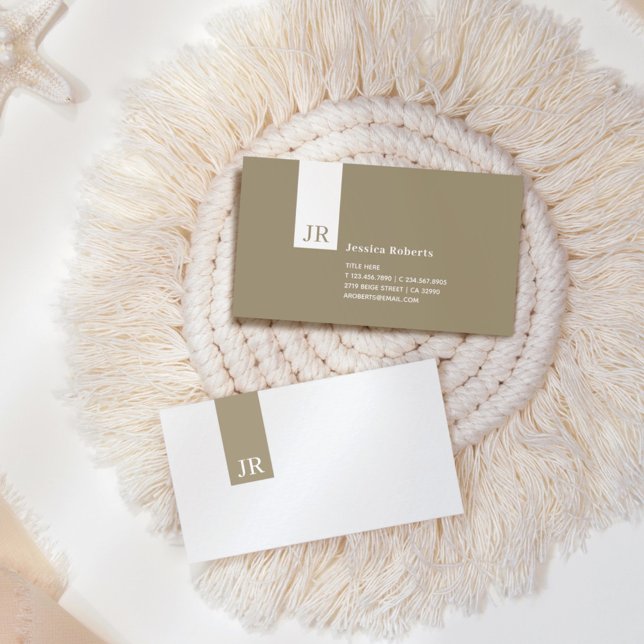 Modern Brown Beige White Snyggt Simple Monogram Visitkort (Skapare uppladdad)