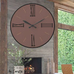Modern Brown Clay med svart trim Stor Klocka<br><div class="desc">Modern Brown Clay med svart lås. En grå, brun lera med romerska siffror som trimmas i svart, eller så kan du byta till guld för ett lika vackert utseende. Ett vackert sätt att uppdatera dig när du är hemma, och den här designen finns i en mängd olika riker. Underbar för...</div>