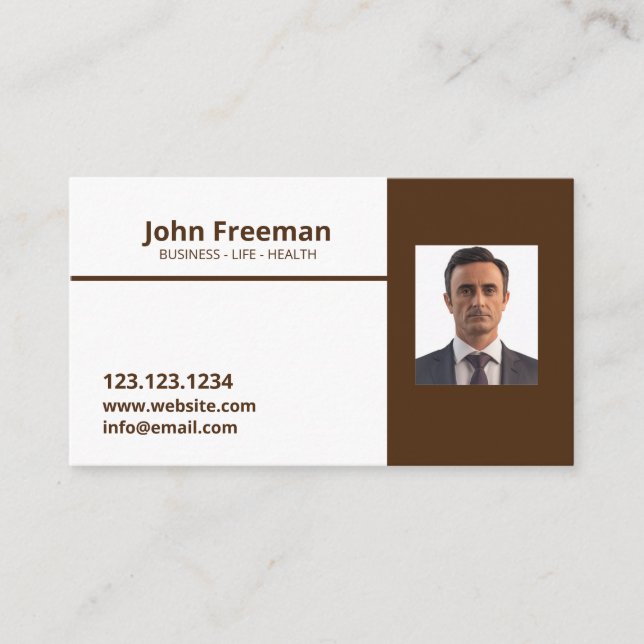 Modern Brown och White Insurance Agent Visitkort (Framsida)