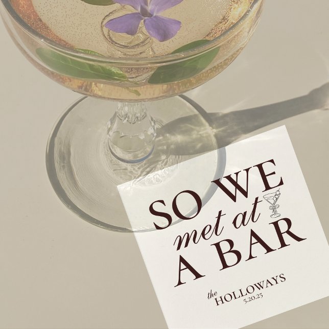 Modern Brown Personlig Cocktail Hour Bröllop Pappersservett (Modern Elegant Mousse Brown Wedding Suite Theme with options to personalize for your special day.)