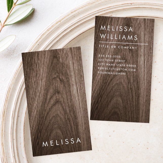 Modern brun trämaterial minimalistisk professionel visitkort (Modern brown wood minimalist professional vertical business card)