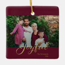 Modern Burgundy Glädjefull Guld Skrift Familjefoto