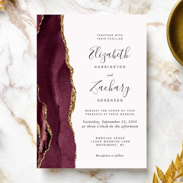 Modern Burgundy Guld Agate  Bröllop Inbjudningar (A perfect choice for a burgundy and blush themed wedding.)
