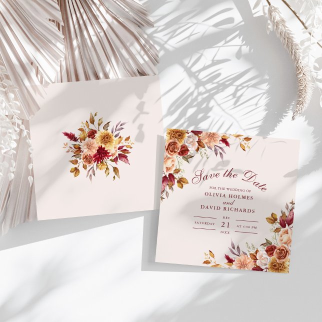 Modern Burnt Orange Terracotta Wildblommor Bröllop Spara Datumet (Modern Burnt Orange Terracotta Wildflowers Wedding Save The Date on a sunny white table.)