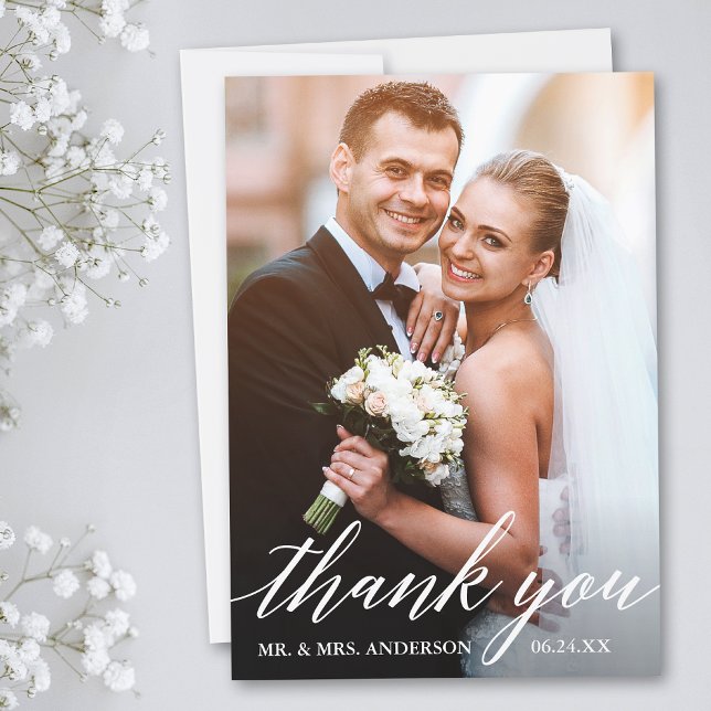 Modern calligrafi Bröllop Bride and Groom Photo Tack Kort (Customize to add text or more photos to back of card.)