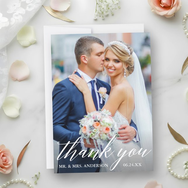 Modern calligrafi Bröllop Bride Groom Photo Tack Kort (Customize to add text or more photos to back of card.)