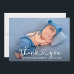 Modern Calligraphy Script Heart Baby Photo Tack Kort<br><div class="desc">Modern,  minimalistisk,  enkelt Calligraphy Script Heart Nyfödd bebis Photo - tackkort</div>