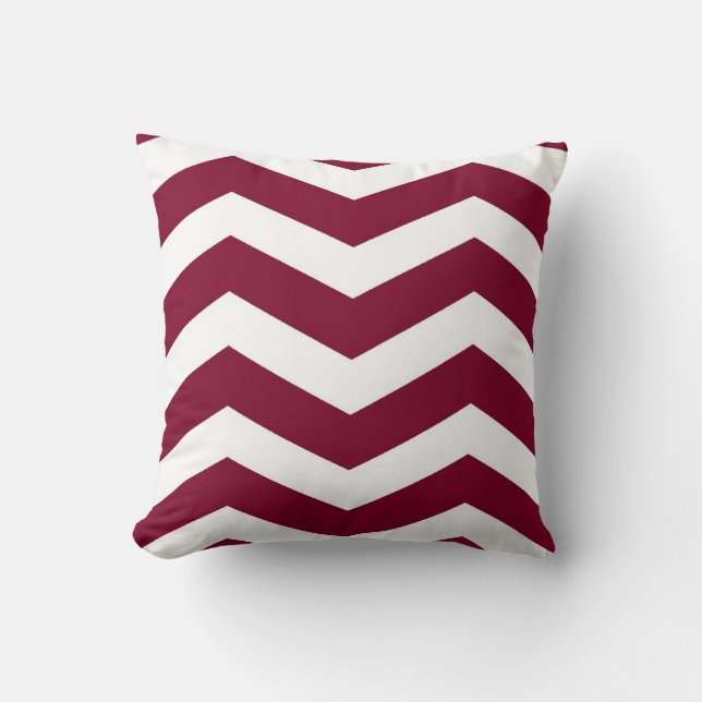 Modern Chevron Rand i Cranberry Red and White Kudde (Framsida)