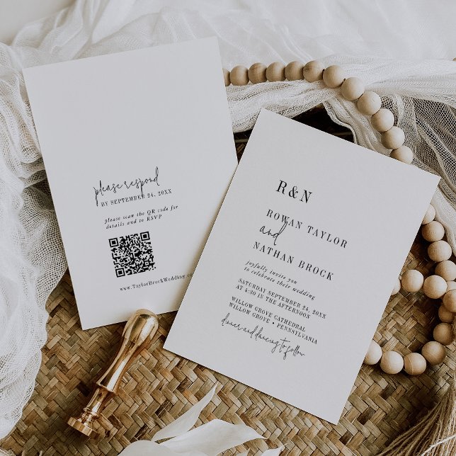 Modern Chic Black White Monogram QR-kod Bröllop Inbjudningar (Skapare uppladdad)