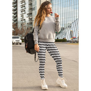 Modern Chic Geometric Black White Zig Zag Mönster Leggings