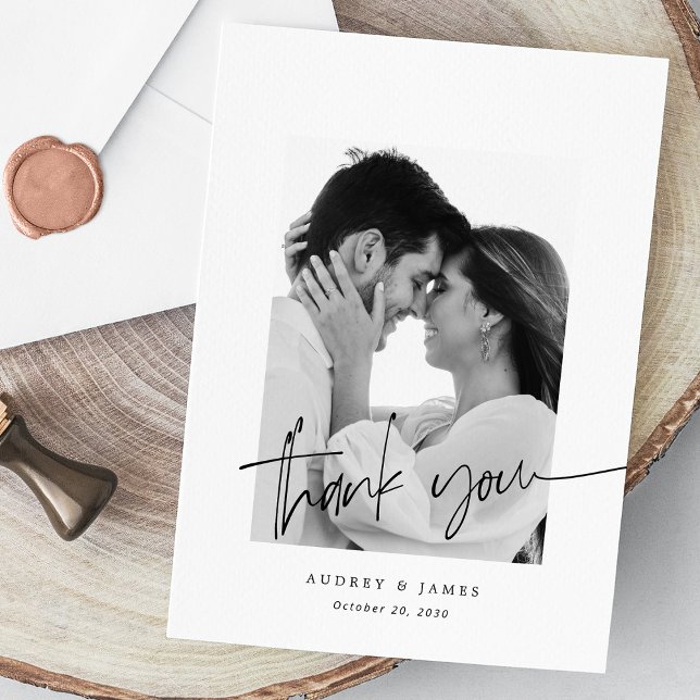 Modern Chic Hand-Lettered White Photo Bröllop Tack Kort (Chic Hand Lettering_ Modern White Photo Wedding Thank You Card)